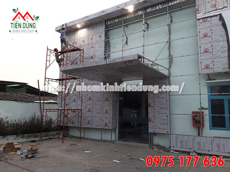 bao gia thi cong tam aluminum tai quan 9 