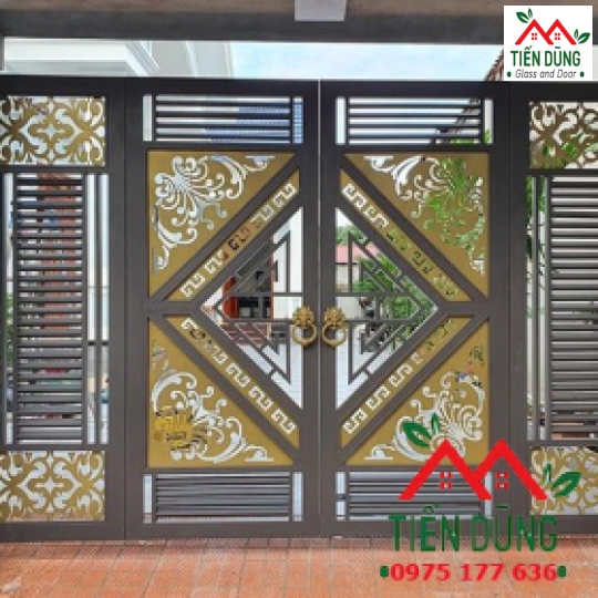 CỬA CỔNG SẮT 4